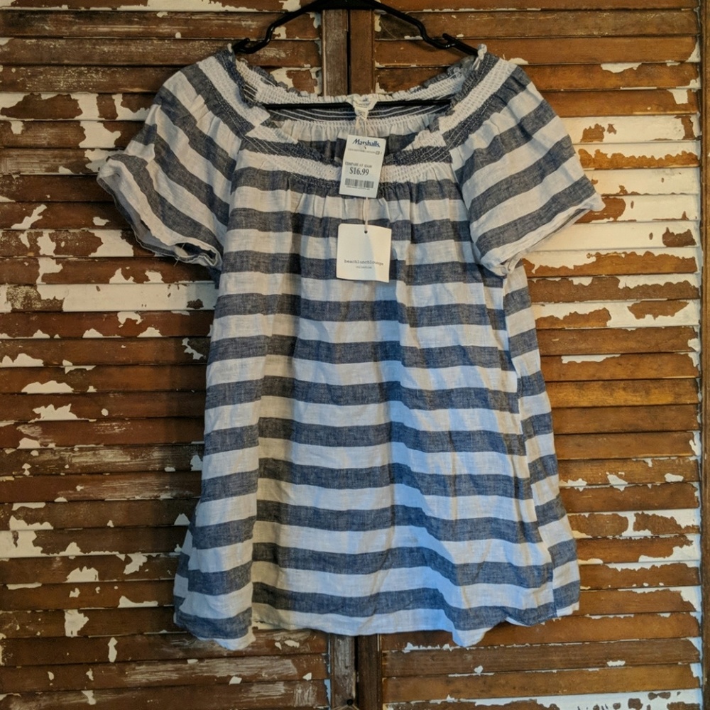 Blue and white top